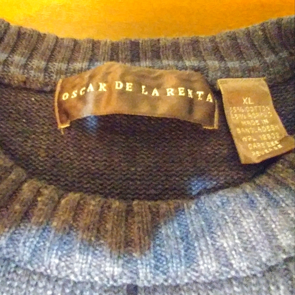 🎉Host's Pick🎉Oscar De La Renta knit sweater